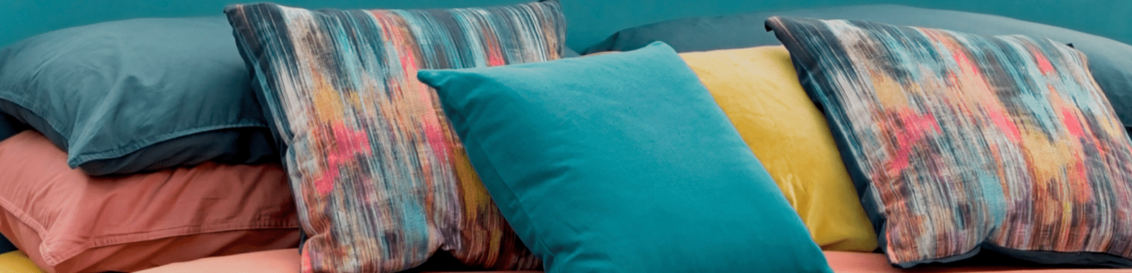 EDEN Mediterranean dressed angled close up LouisaHB customer Own portrait LRG