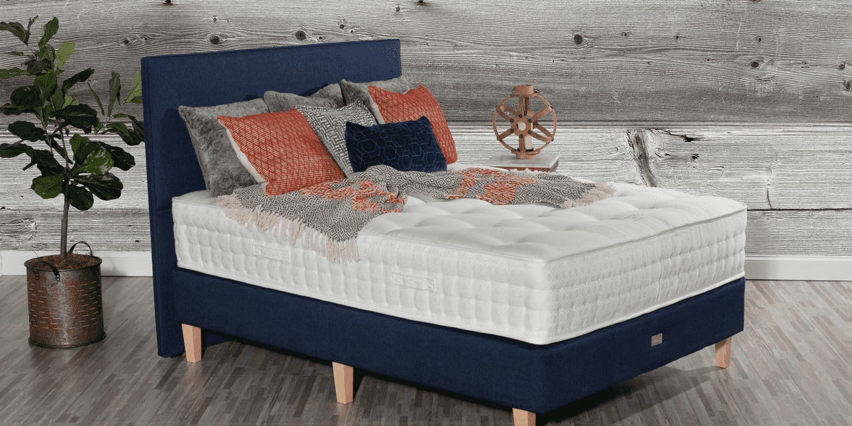 6726 Laurel Firm banner